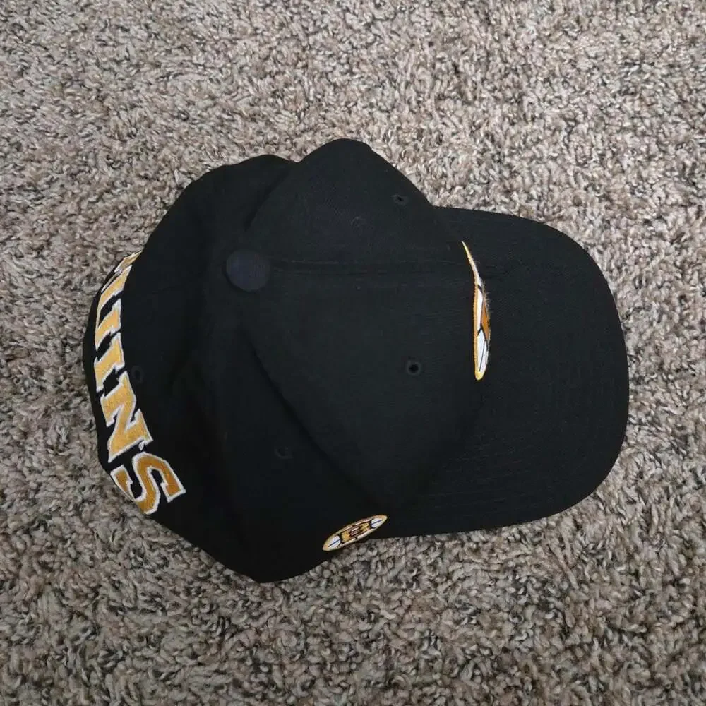 American Needle Boston Bruins Vintage 90s NHL Snapback Hat